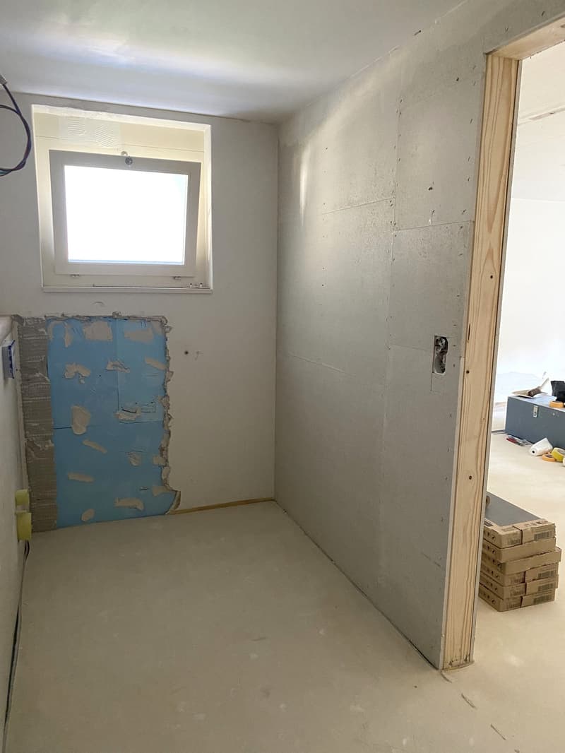 ERSTVERMIETUNG - neuwertige, schöne 2.5 Zimmer Wohnungen (6)