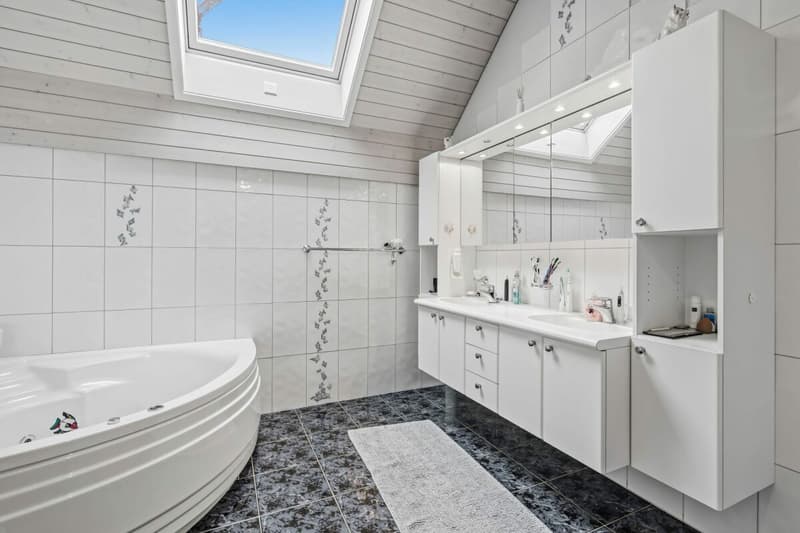 Spacious single-family house with annex (12)