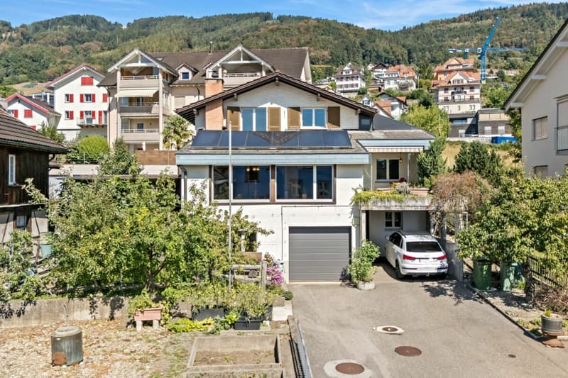 Grosszügiges Einfamilienhaus mit viel Potenzial an sonniger Lage in Rebstein (16)