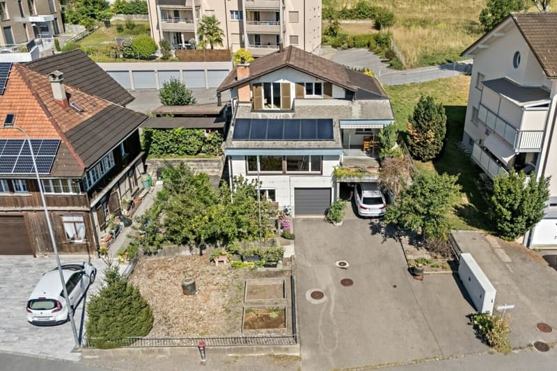 Grosszügiges Einfamilienhaus mit viel Potenzial an sonniger Lage in Rebstein (1)