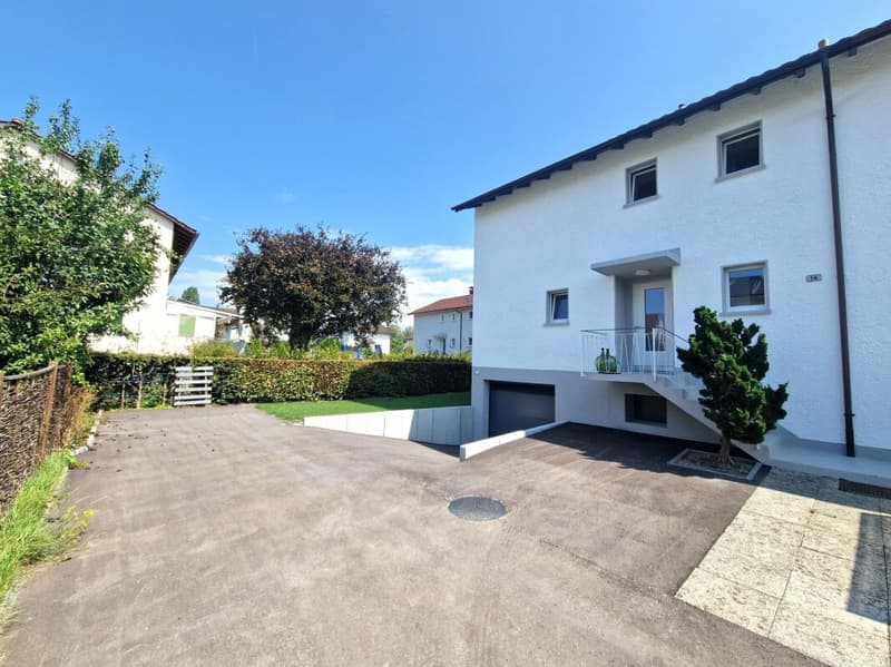 Kernsaniertes 4.5-Zimmer-Doppeleinfamilienhaus mit Garten & Garage in Widnau (12)