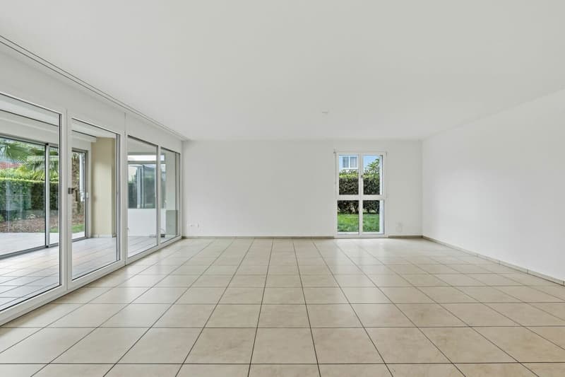 wunderschöne 4.5 Zimmer Gartenwohnung mit Wintergarten (3)