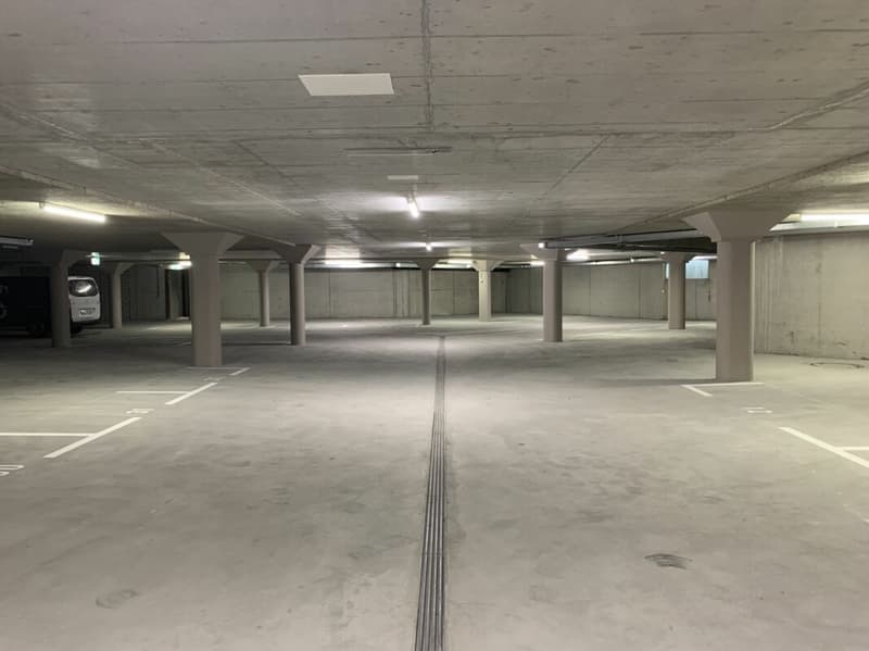 Parking spaces in underground garage / Year of construction 2023 (3)