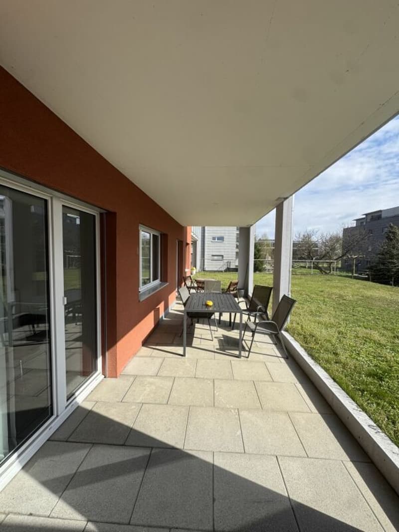 Ampio spazio commerciale per ufficio o studio, 238 m² (10)