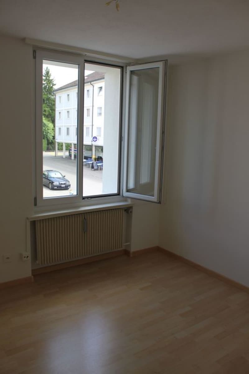 1 camera - appartamento, vicino alla stazione (2)