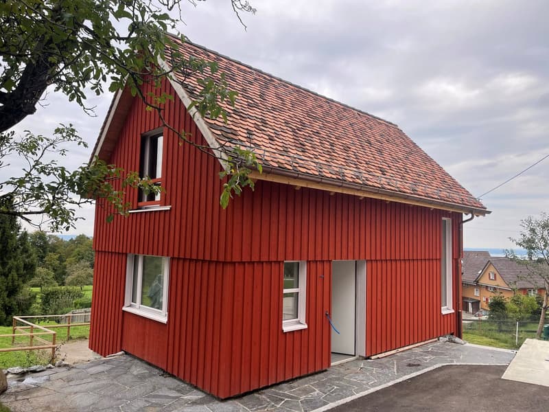 spezielles, kleines Wohnhaus (1)