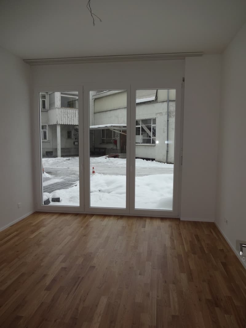 2.5-Zi. Wohnung mit grossem Balkon (6)