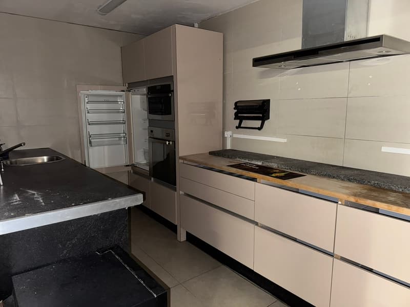 Ideal for Shisha Bar, club, private events, hairdresser, etc! (4)