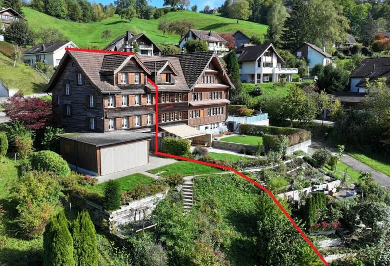 Central semi-detached corner house with a large plot of land for expansion (15)