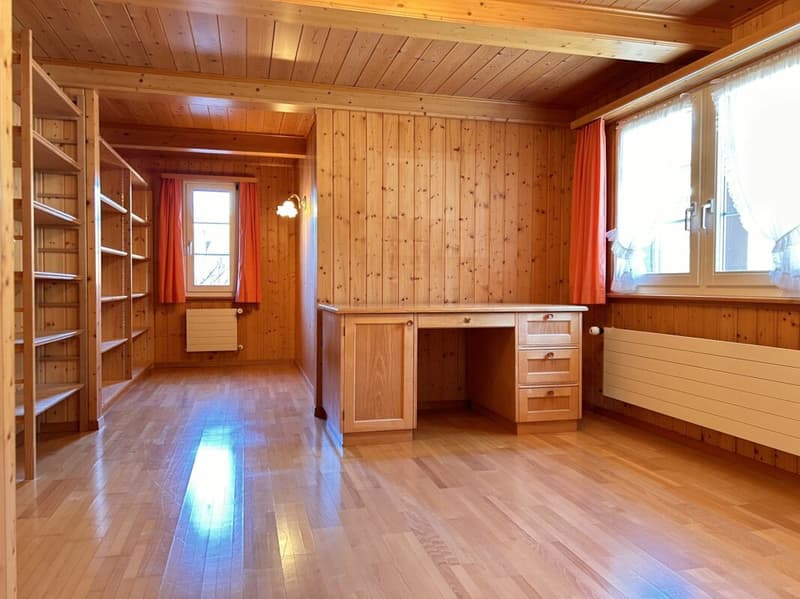 Central semi-detached corner house with a large plot of land for expansion (7)