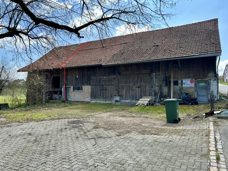 Zweifamilienhaus mit Scheune und Umschwung (16)