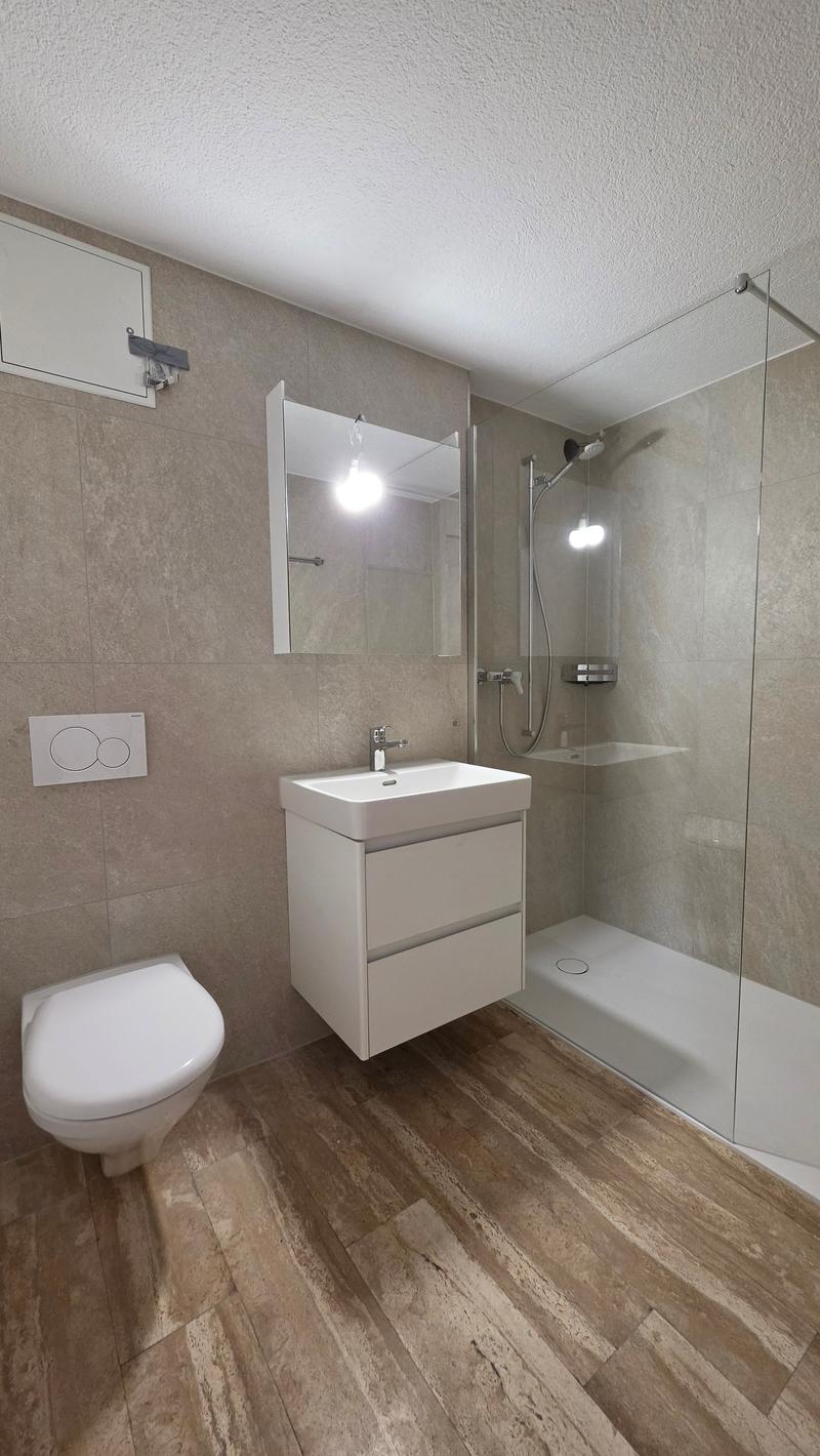 Ampio appartamento 2.5 locali 1° piano con balcone (9)