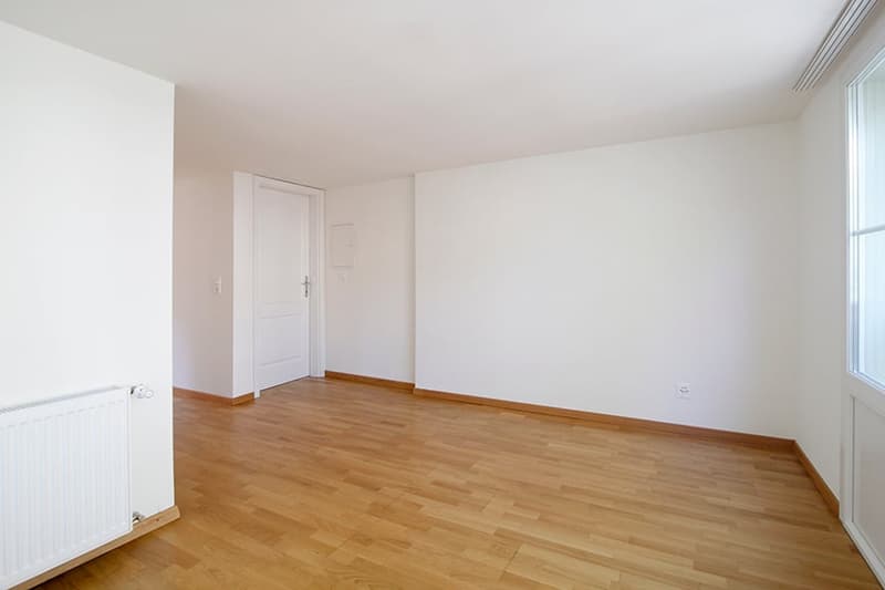 2.5-Zimmer-Wohnung im 1. OG zu vermieten (4)