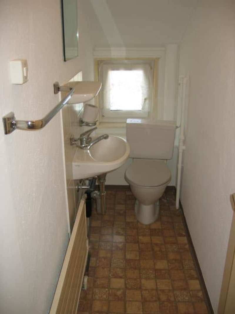 2.5 room apartment on the 2nd floor (5)