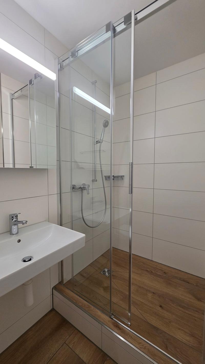 2.0 Zimmer-Wohnung im 1. OG mitte mit Balkon 4m2 (8)