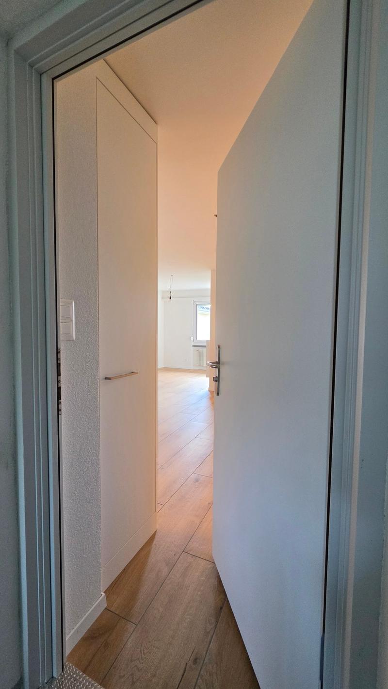 2.0 Zimmer-Wohnung im 1. OG mitte mit Balkon 4m2 (2)