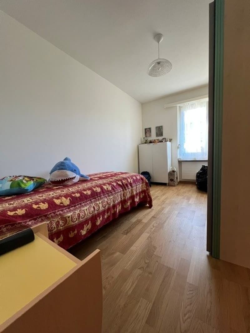 3.5 Zimmer-Wohnung im 1. OG mit Balkon (8)
