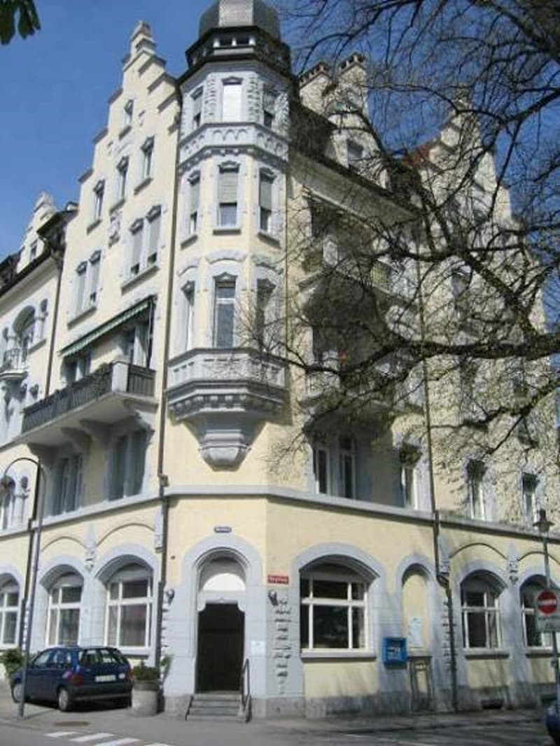Charmante 4-Zimmer-Wohnung in historischem Gebäude in Rorschach (1)