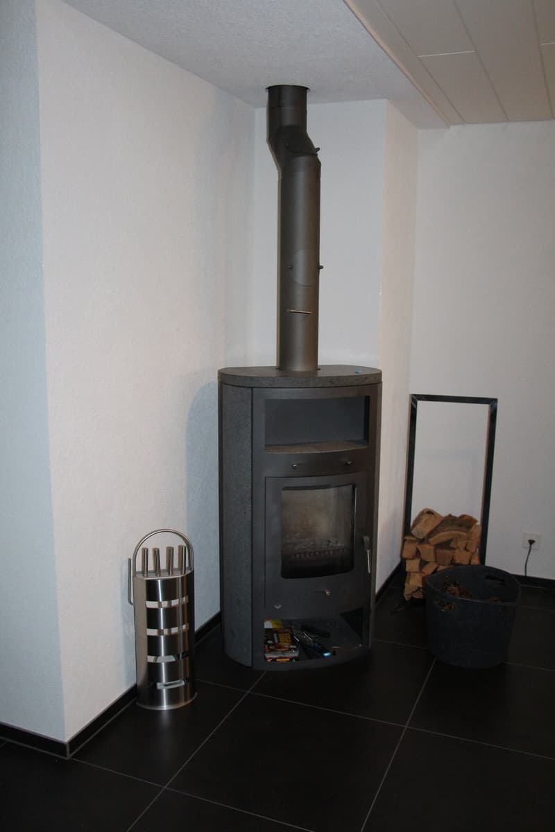 Charming 3.5-room apartment with balcony and fireplace in Widnau (6)