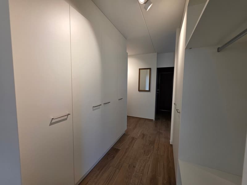 Helle 2.5-Zimmer-Wohnung mit Balkon (11)
