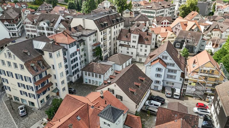 Propriété unique avec potentiel - possibilités diverses ! (26)