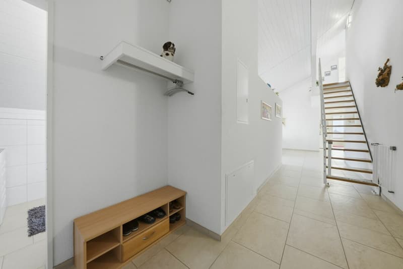 Appartement mansardé spacieux avec beaucoup de lumière et trois balcons (12)