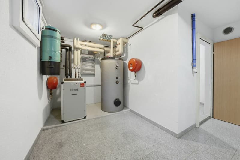 Living with comfort and space - detached family house in Wittenbach (24)