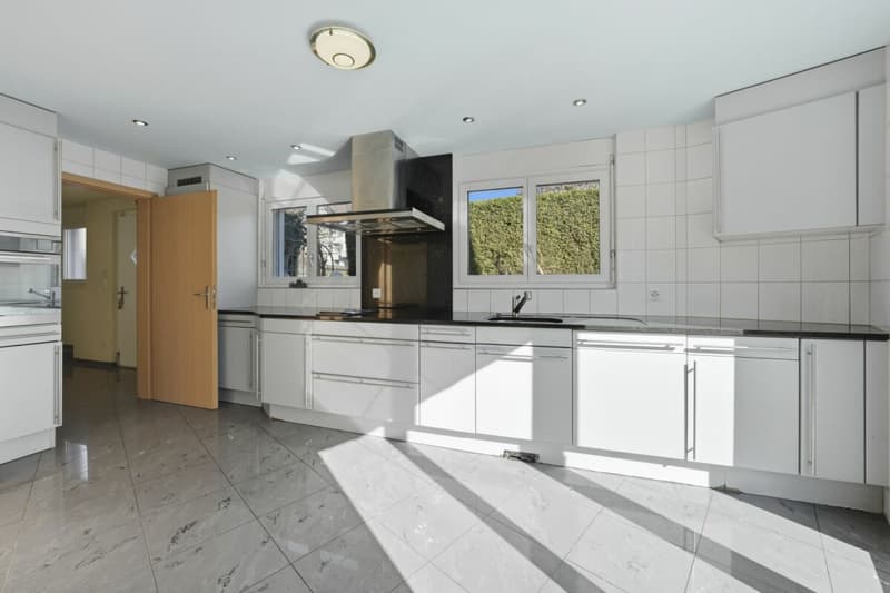Living with comfort and space - detached family house in Wittenbach (8)