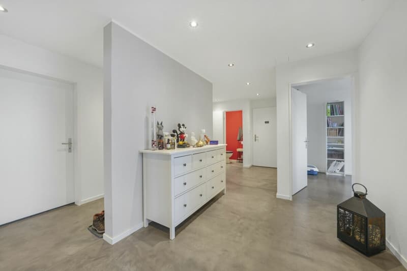 Exclusive living comfort: 5.5-room apartment with approximately 150 m² of living space (12)
