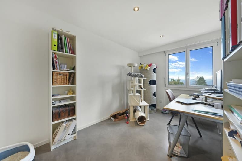 Exclusive living comfort: 5.5-room apartment with approximately 150 m² of living space (10)