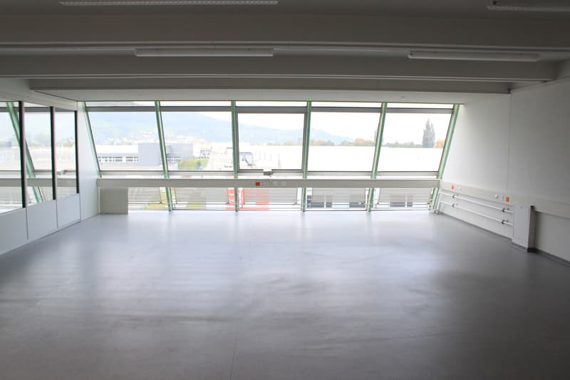 Bureau 155m2 avec 3 pièces - belle vue et avec climatisation (3)