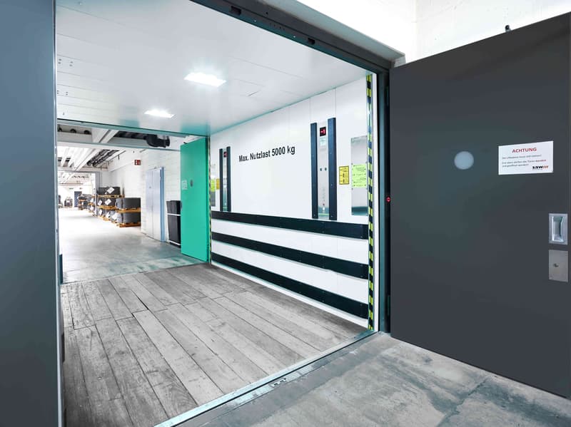 Lagerflächen mit 160m2 - Top Infrastruktur (2)