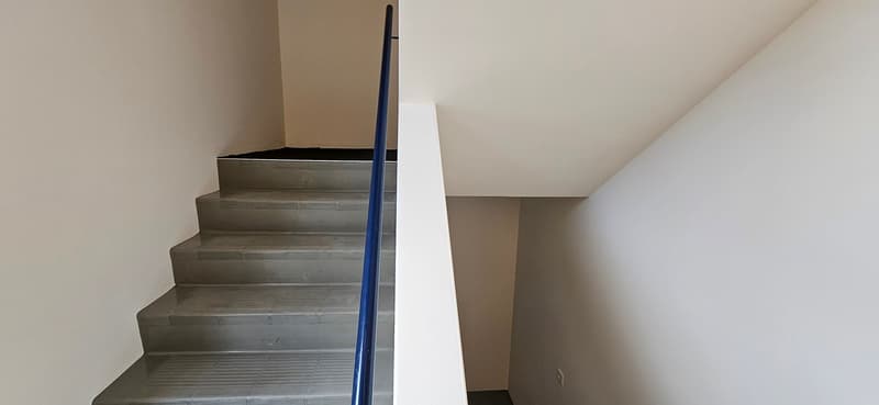 Espace commercial spacieux avec parking - situé au centre d'Aadorf (8)