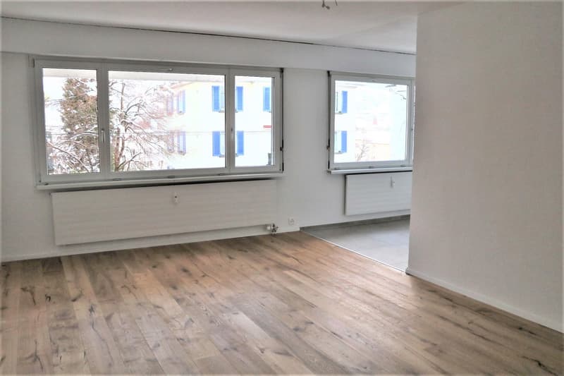 moderne, helle 3.5 Zi.-Wohnung - ideal auch für Studenten (4)