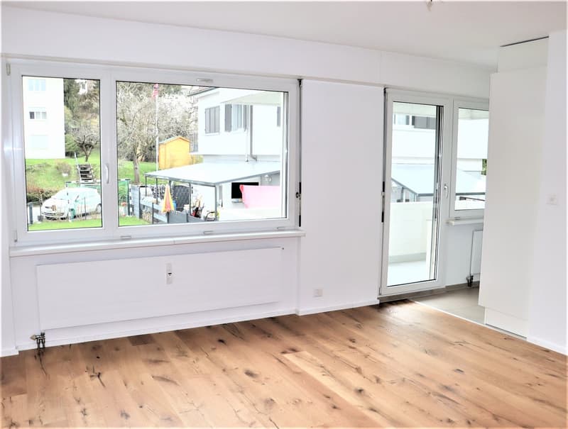 Bright, modern 1-room apartment with balcony (7)