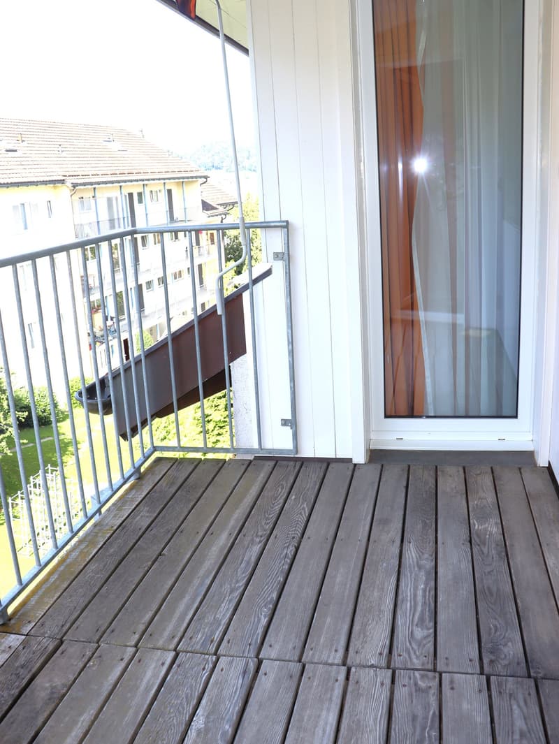 Original 3.5 room attic apartment with balcony (13)