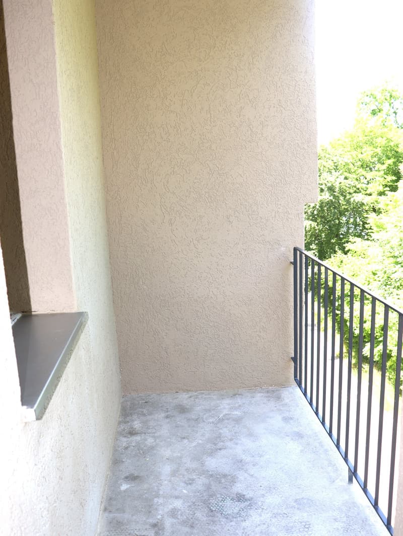 Erstvermietung nach Totalsanierung - grosszügige 3.5 Zi.-Wohnungen mit Balkon (12)