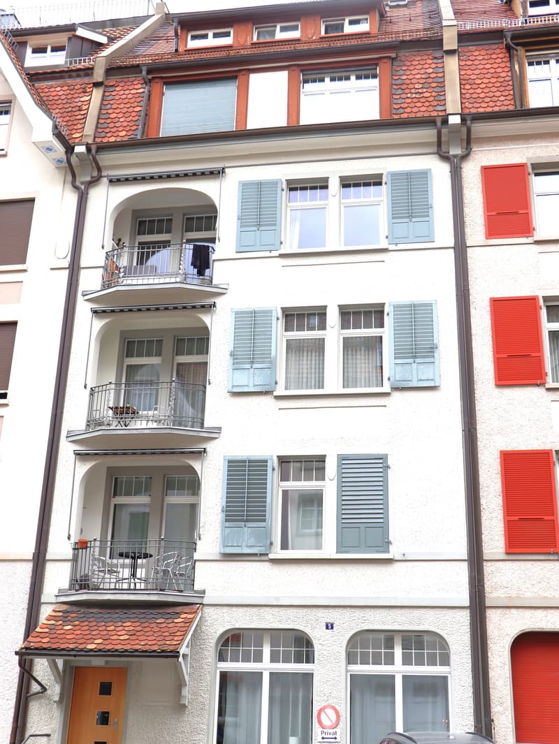 sehr ansprechende, geräumige 1.5 Zi.-Wohnung (8)