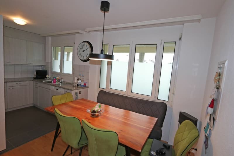 CENTRALLY LOCATED WITH INVITING GARDEN (4)