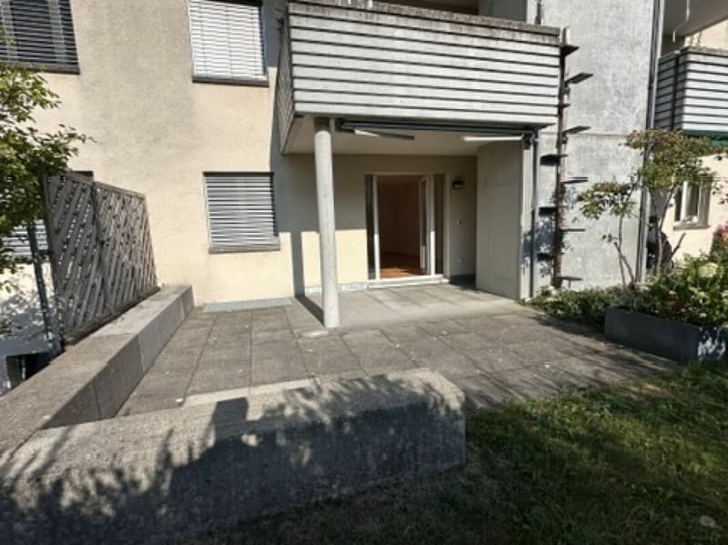 ZENTRAL MIT EINLADENDEM GARTEN (1)