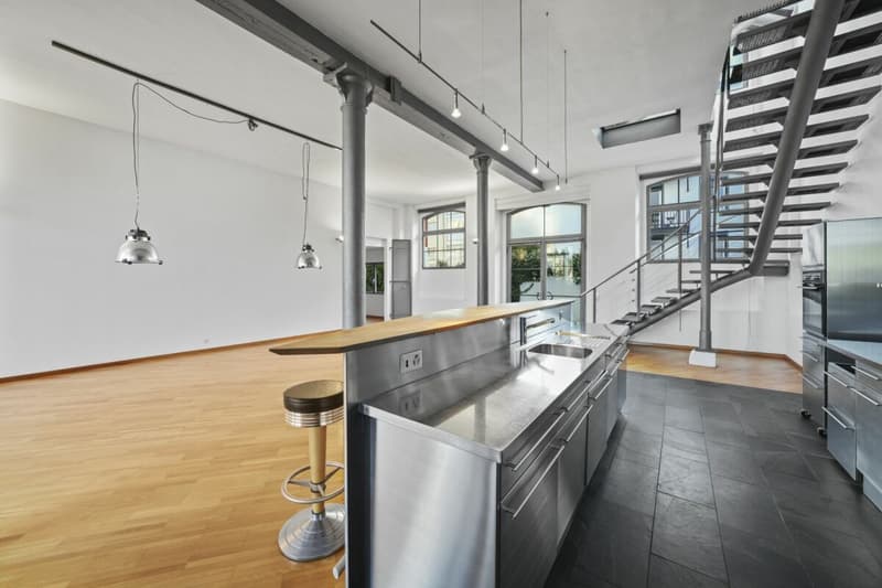 Unique, historic loft house with lake view and plenty of space to live and work (18)