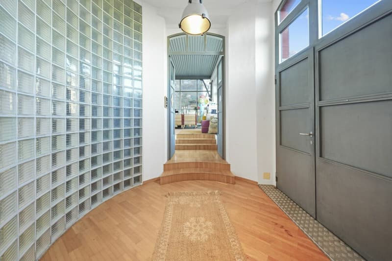 Unique, historic loft house with lake view and plenty of space to live and work (59)