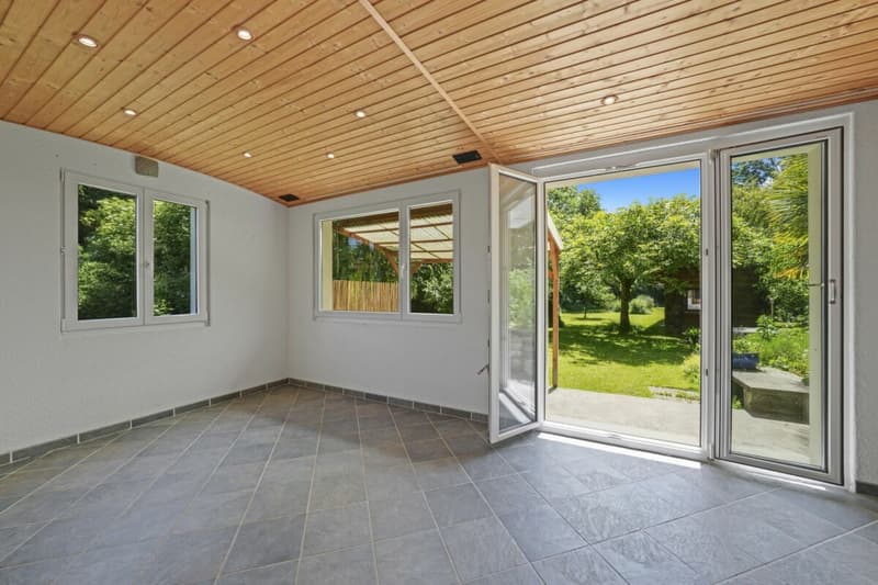 Casa familiare idillica, situata al centro, con paradiso di giardino e molto spazio circostante (3)