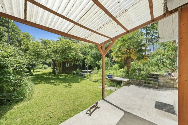Casa familiare idillica, situata al centro, con paradiso di giardino e molto spazio circostante (10)