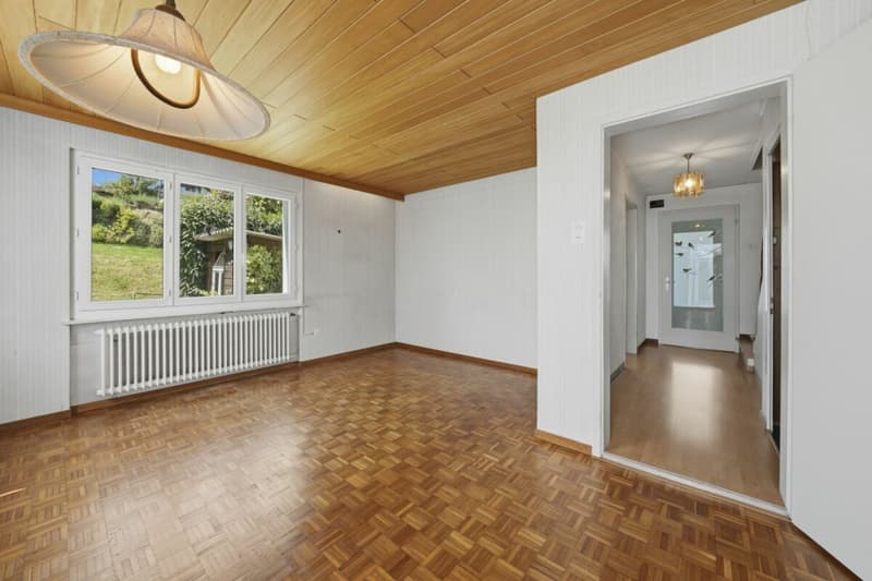Charming semi-detached house with winter garden and garage in a dream location (12)