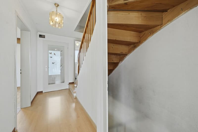 Charming semi-detached house with winter garden and garage in a dream location (26)