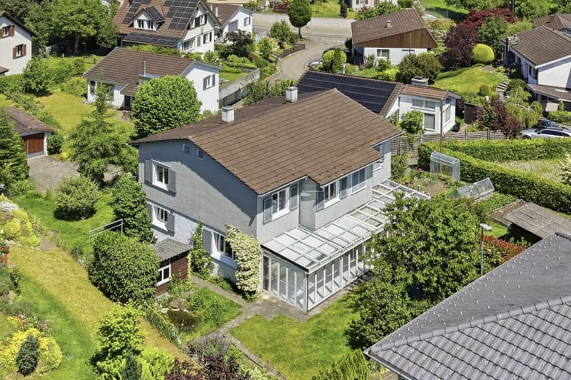 Charming semi-detached house with winter garden and garage in a dream location (39)