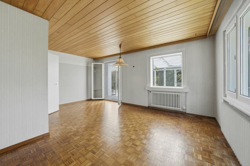 Charming semi-detached house with winter garden and garage in a dream location (9)