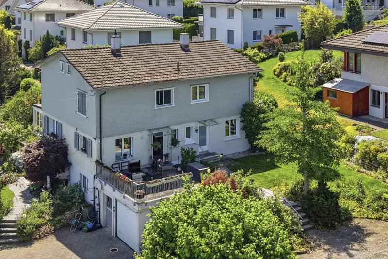 Charming semi-detached house with winter garden and garage in a dream location (41)