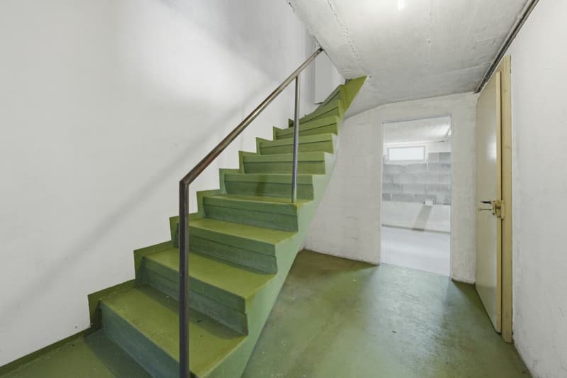 Charming semi-detached house with winter garden and garage in a dream location (27)